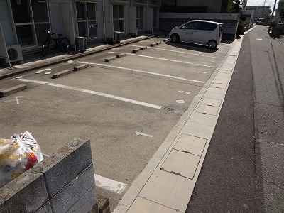 Parking lot