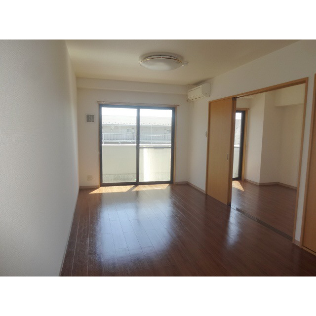 Living and room