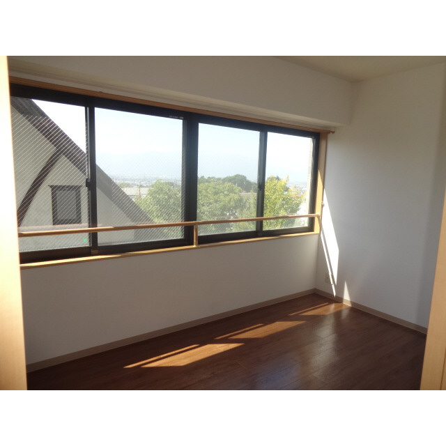 Other room space
