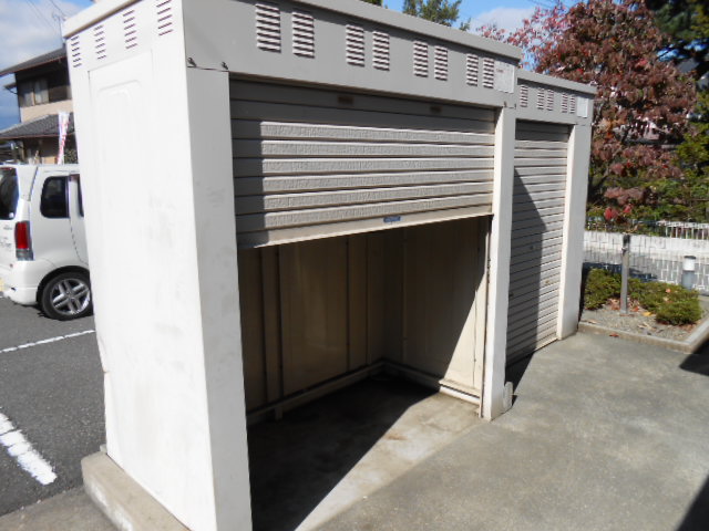 Other common areas. On-site recovery location of the trash