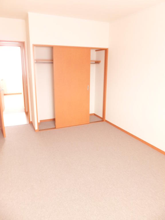 Receipt. 2F room 1 storage