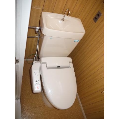 Toilet