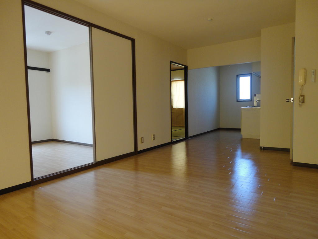 Living and room
