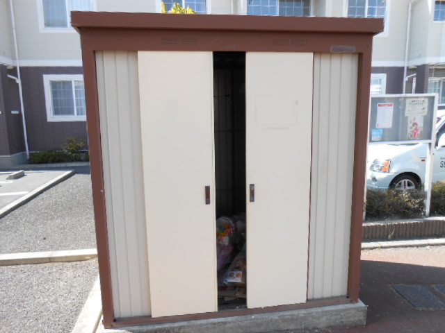 Other common areas. On-site recovery location of the trash