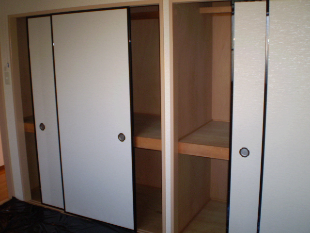 Other Equipment. Japanese-style room in storage (closet ・ 2 between min)