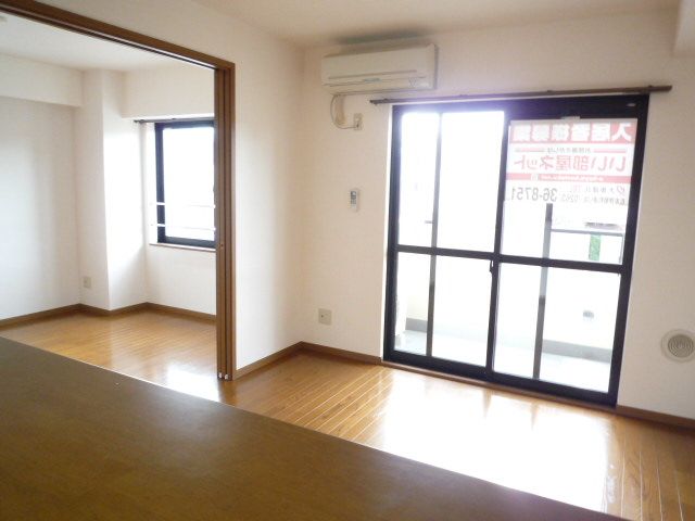 Living and room