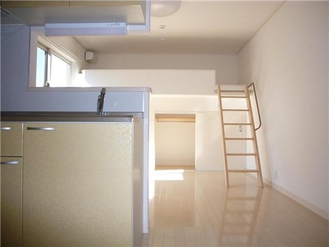 Balcony. Be able to brag to your friends a stylish room.