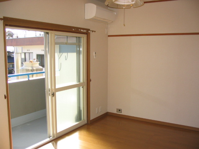 Living and room