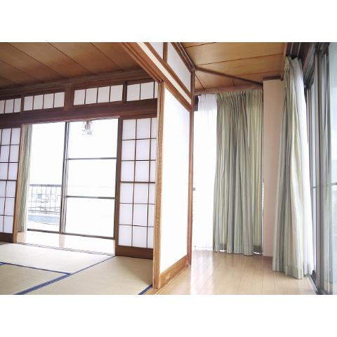Living and room