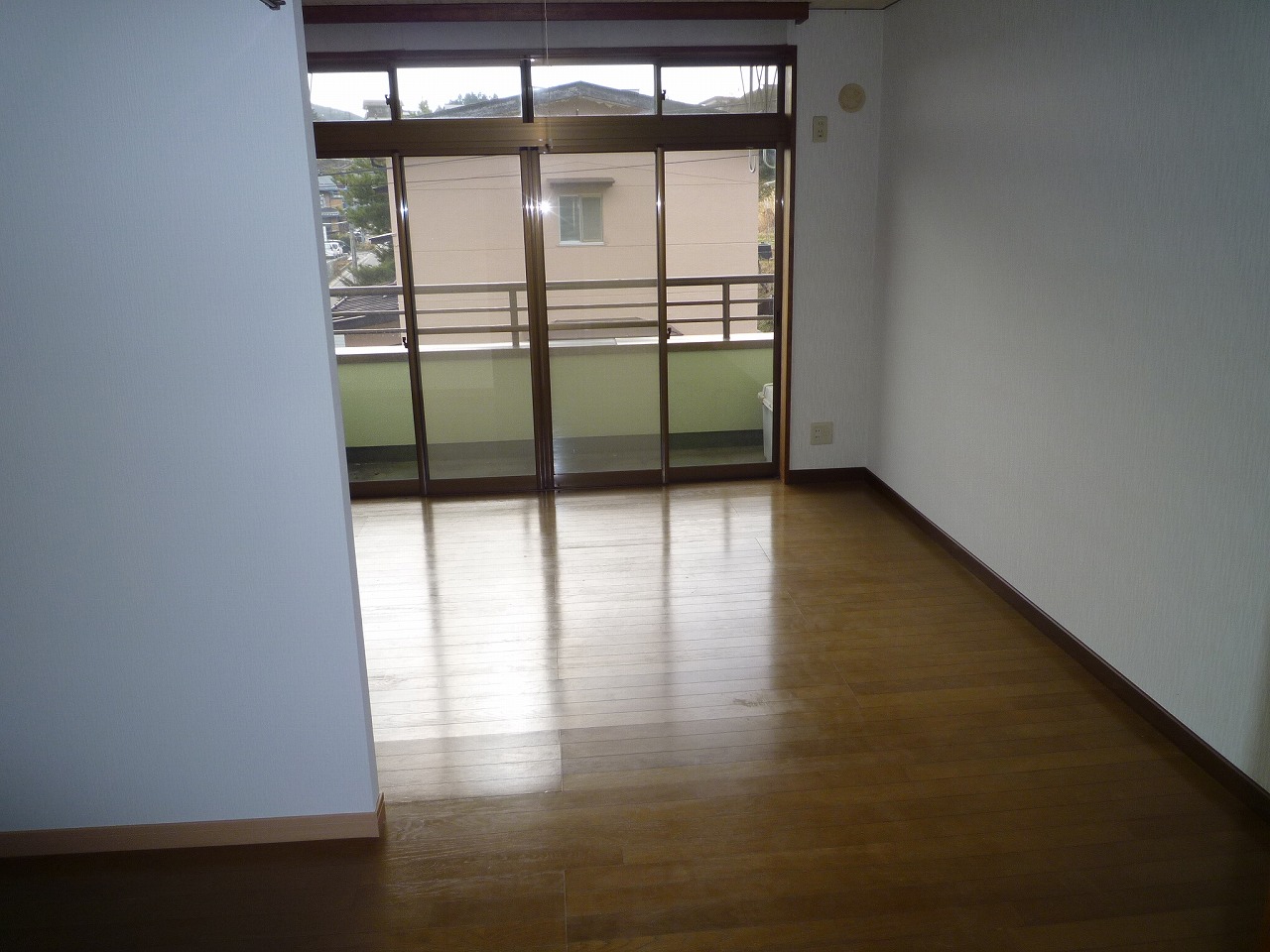 Living and room. Corner room of the inverted type