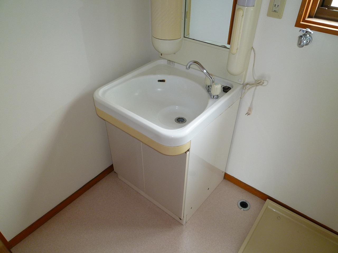 Washroom. ※ Inverted type