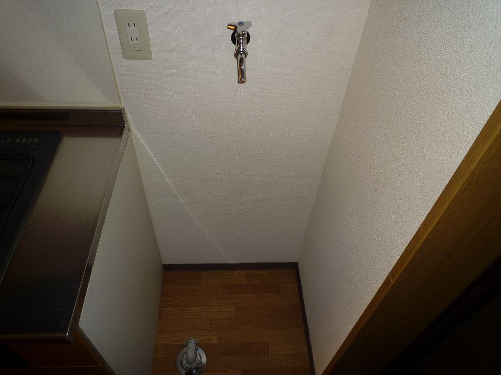 Other Equipment.  ※ Photo 105, Room