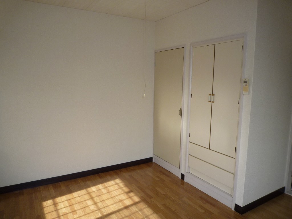 Living and room.  ※ The photograph is a 107, Room