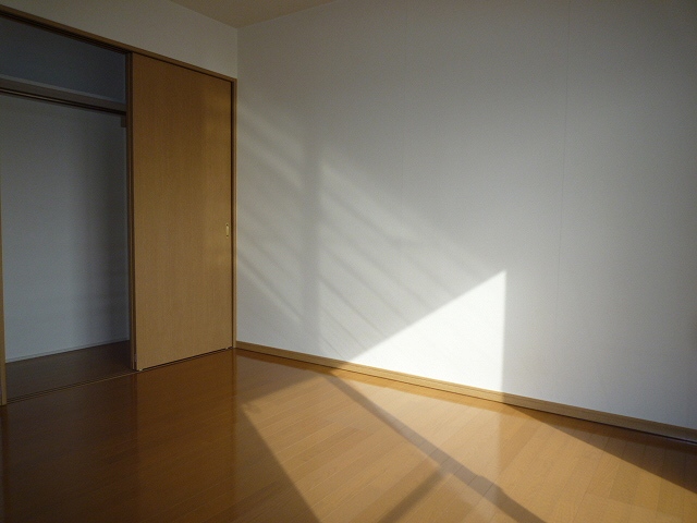 Living and room.  ※ 304, Room