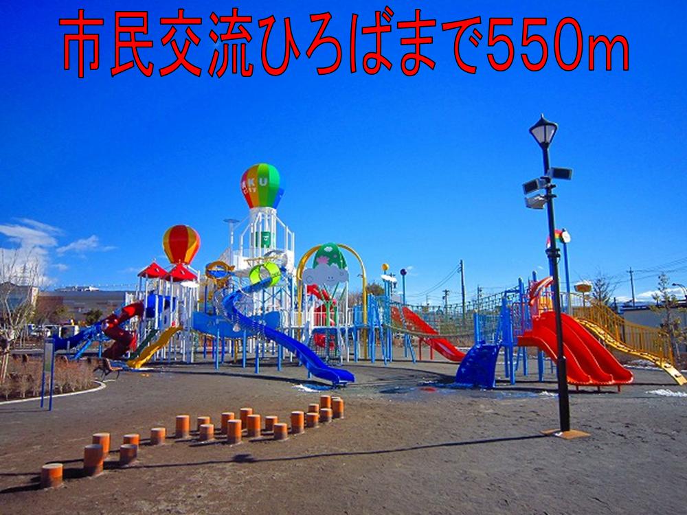 park. 550m to the People-to-People Exchanges Square (park)