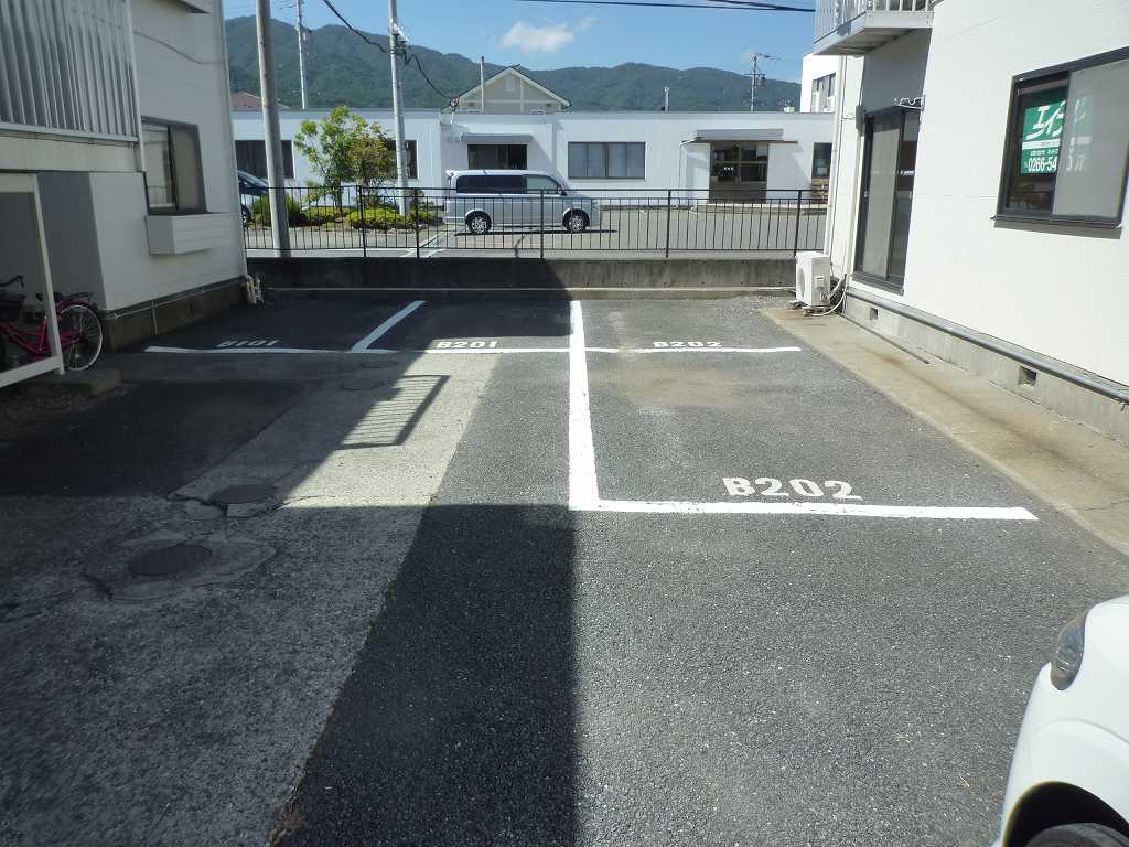 Parking lot