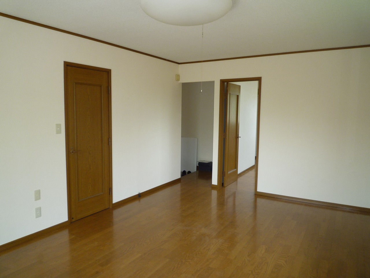 Living and room. ※ Room 201