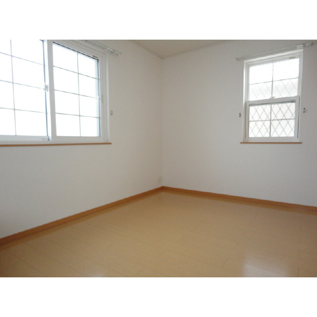 Other room space. room