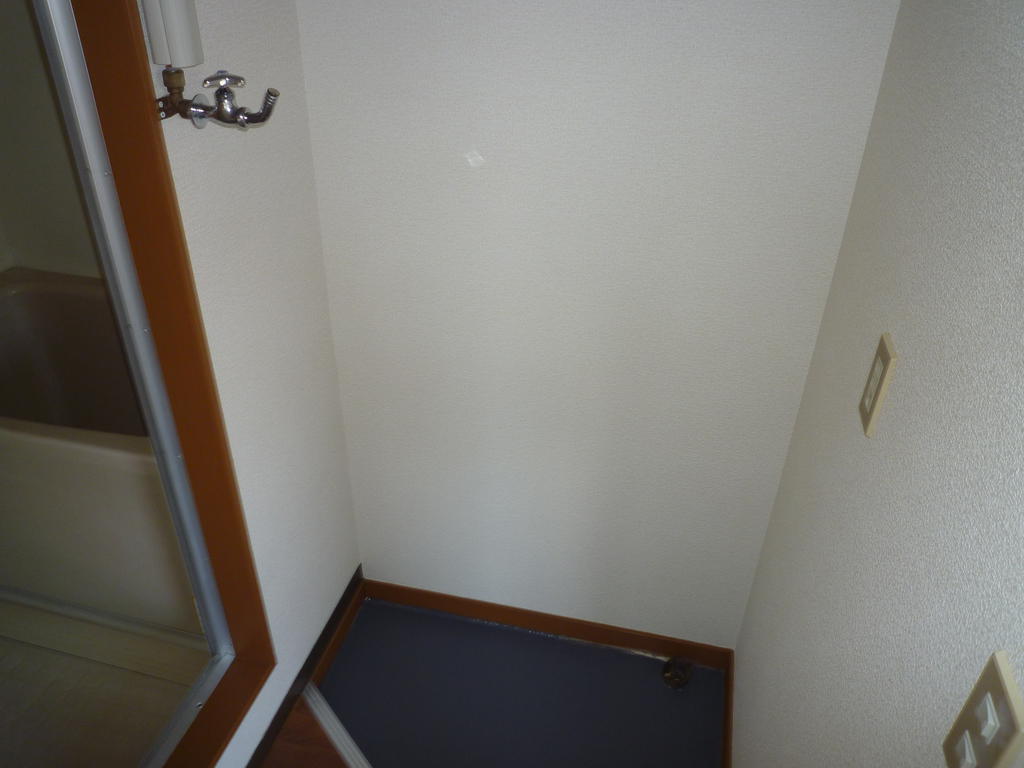 Other. Washing machine Storage