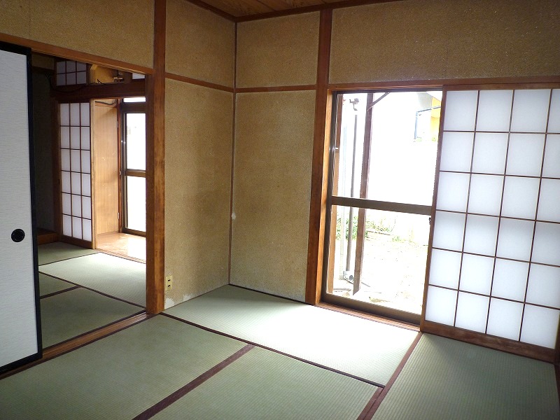 Living and room. Japanese-style room 6 tatami