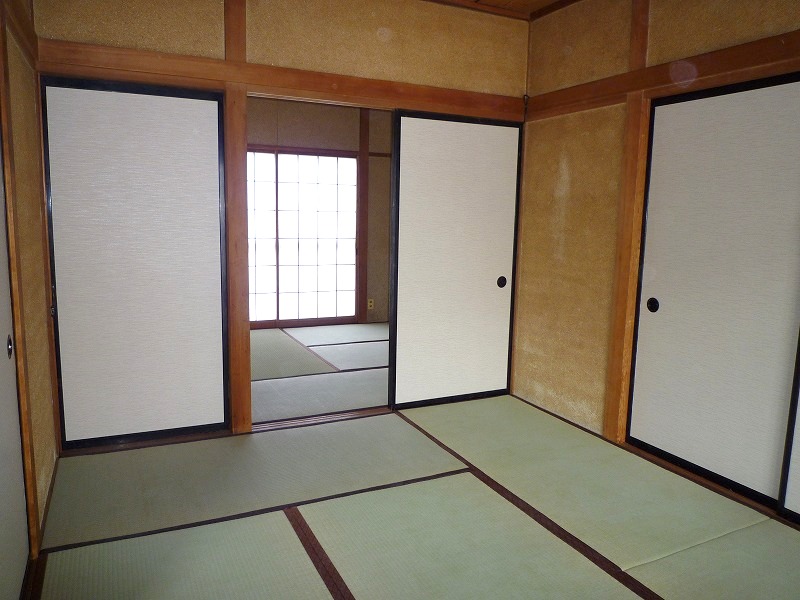 Living and room. Japanese-style room 4.5 tatami