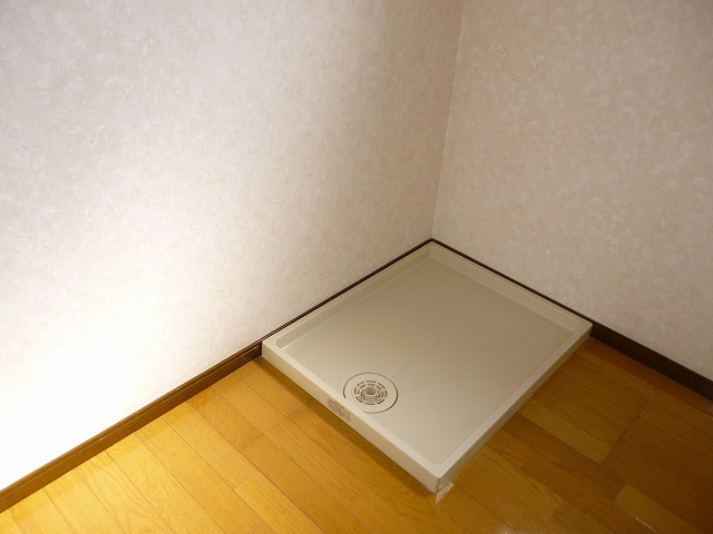 Other Equipment. Washboard