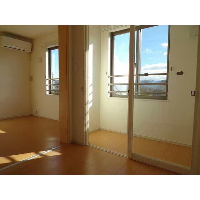 Other Equipment. Sunroom