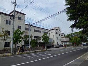 Junior high school. The second junior high school until the (junior high school) 380m