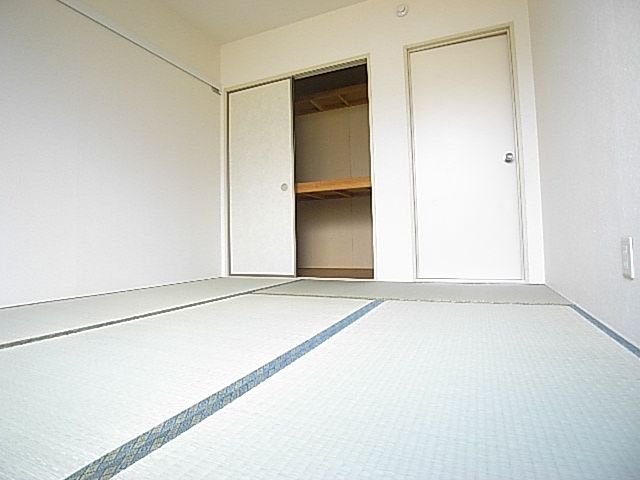 Other room space. Tatami we also cleanly renovation (● ^ o ^ ●)