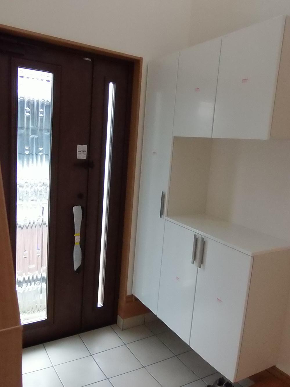 Entrance. Local (10 May 2013) Shooting