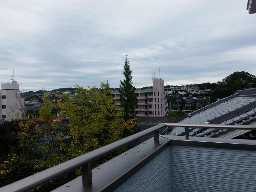 View photos from the dwelling unit. View from the site (October 2013) Shooting