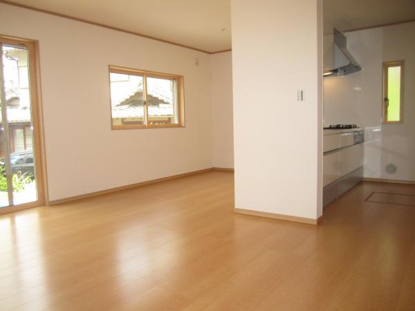 Living. Living comfortable space! 