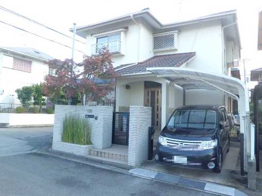 Local appearance photo. It was taken from the north side. Parking first unit (about 2.5m × about 5m)