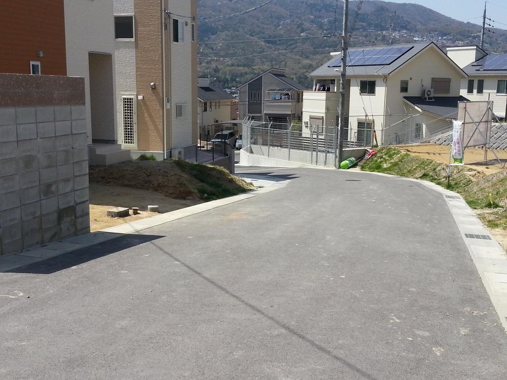 Local photos, including front road. Local (10 May 2013) Shooting