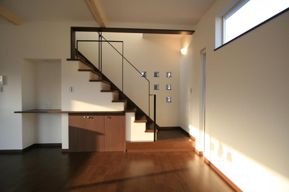 Same specifications photos (living). (9 Building) same specification