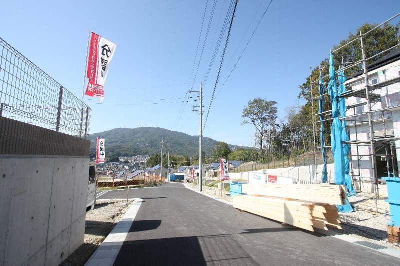 Local photos, including front road. Phase 2 State of the site