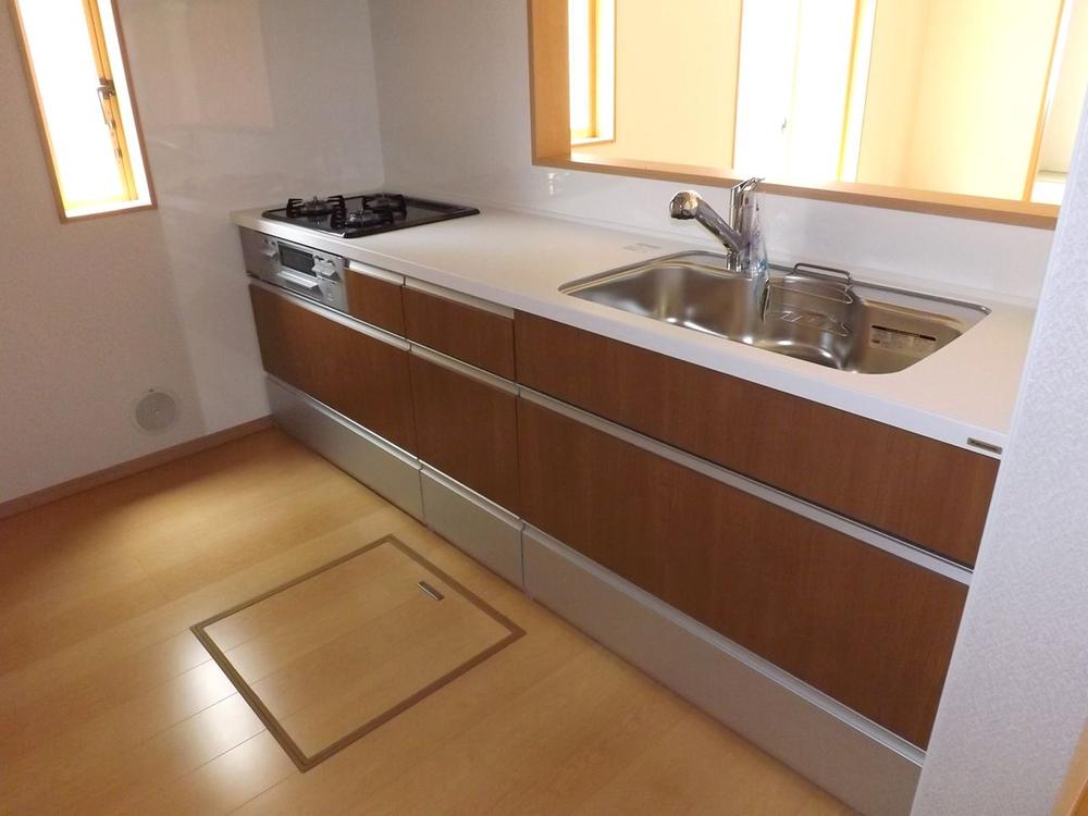 Kitchen. Local photo (kitchen) Slide storage, Water purification function shower faucet