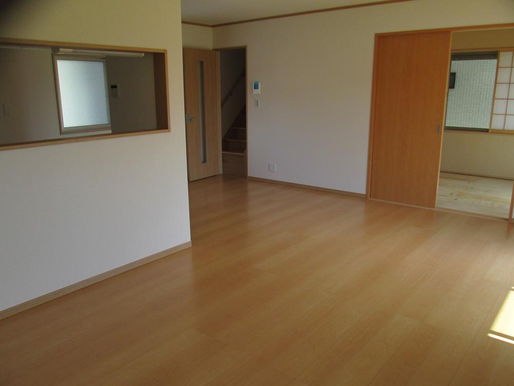 Living. LDK17.5 Pledge! A family reunion moments in the full sense of openness living