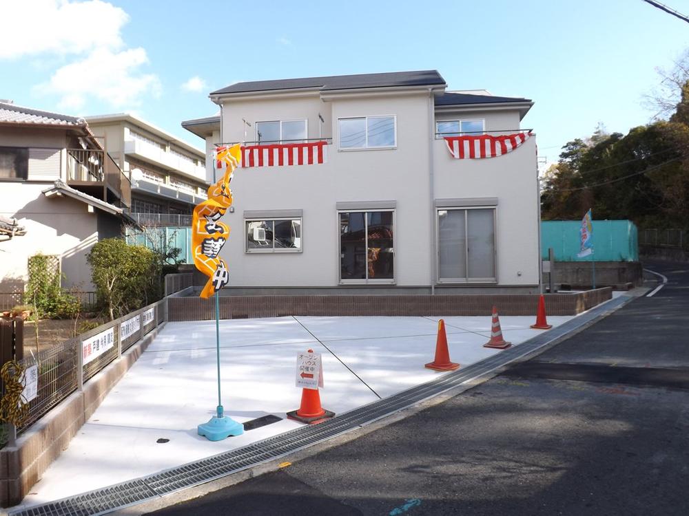 Local appearance photo. 10-year warranty of local photos (appearance) peace of mind! Parking 3 units can be! 