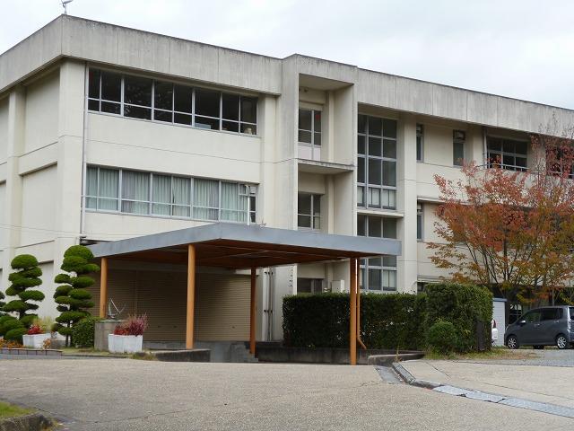 Junior high school. 1600m to the upper middle school