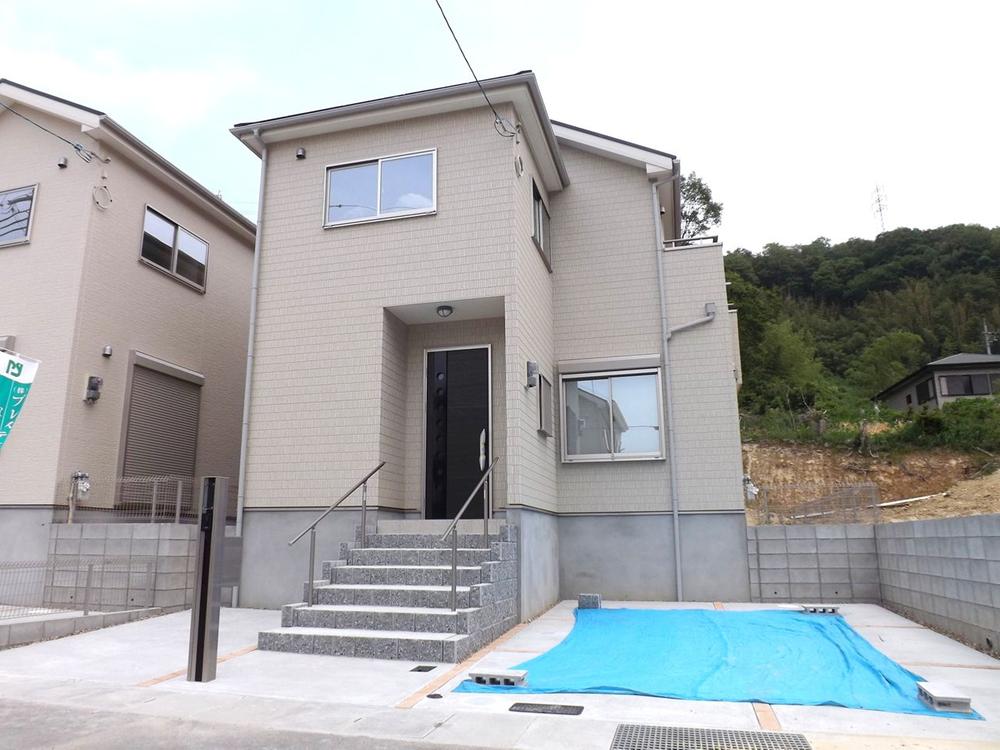 Local appearance photo. 10-year warranty of local photos (appearance) peace of mind! 