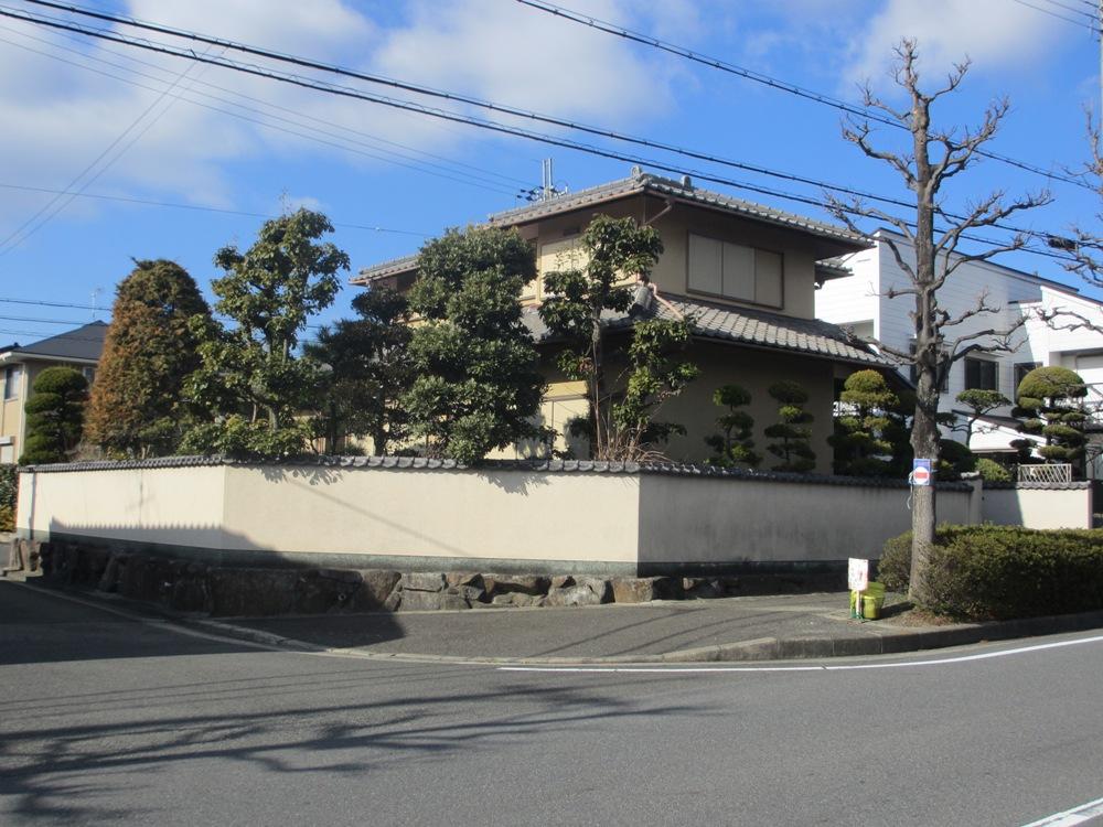 Local appearance photo