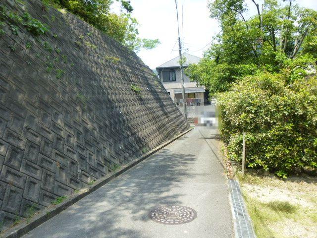 Local photos, including front road. Local (June 2013) Shooting