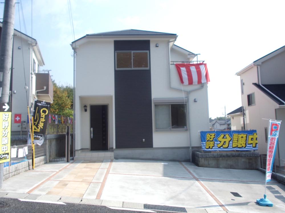 Local appearance photo. Site 61 square meters of parking three garden room! ! ☆ The completed later this year possible tenants