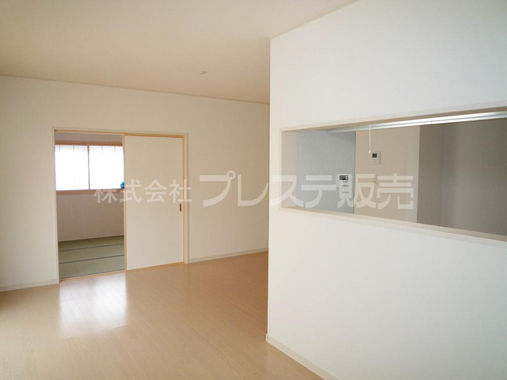 Same specifications photos (living). LDK is spacious 16 Pledge!