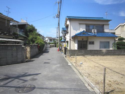 Local photos, including front road. Local (July 2013) Shooting