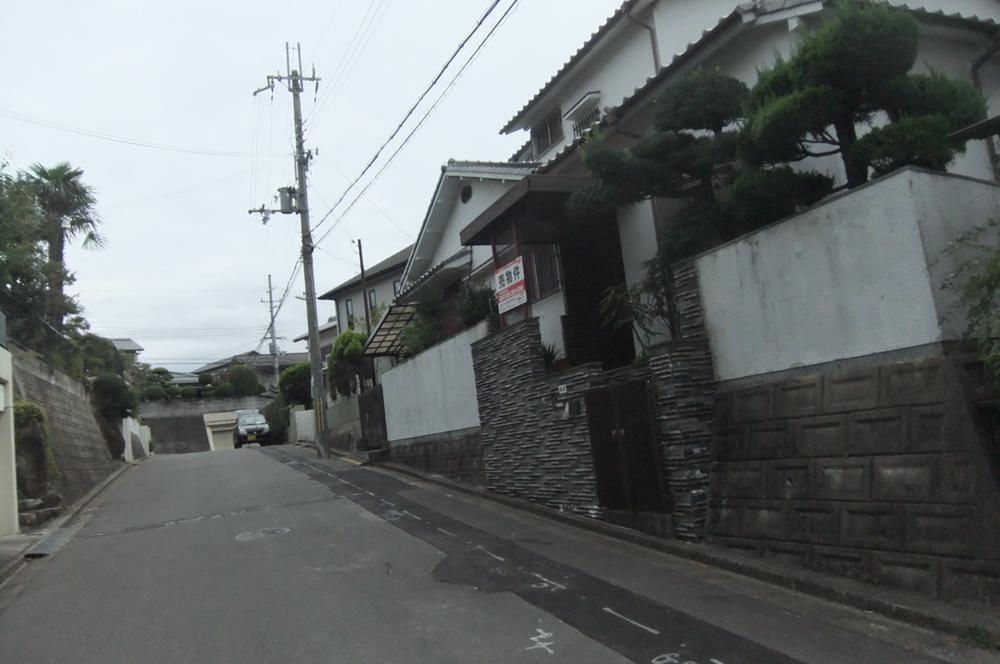 Local appearance photo. Local (10 May 2013) Shooting