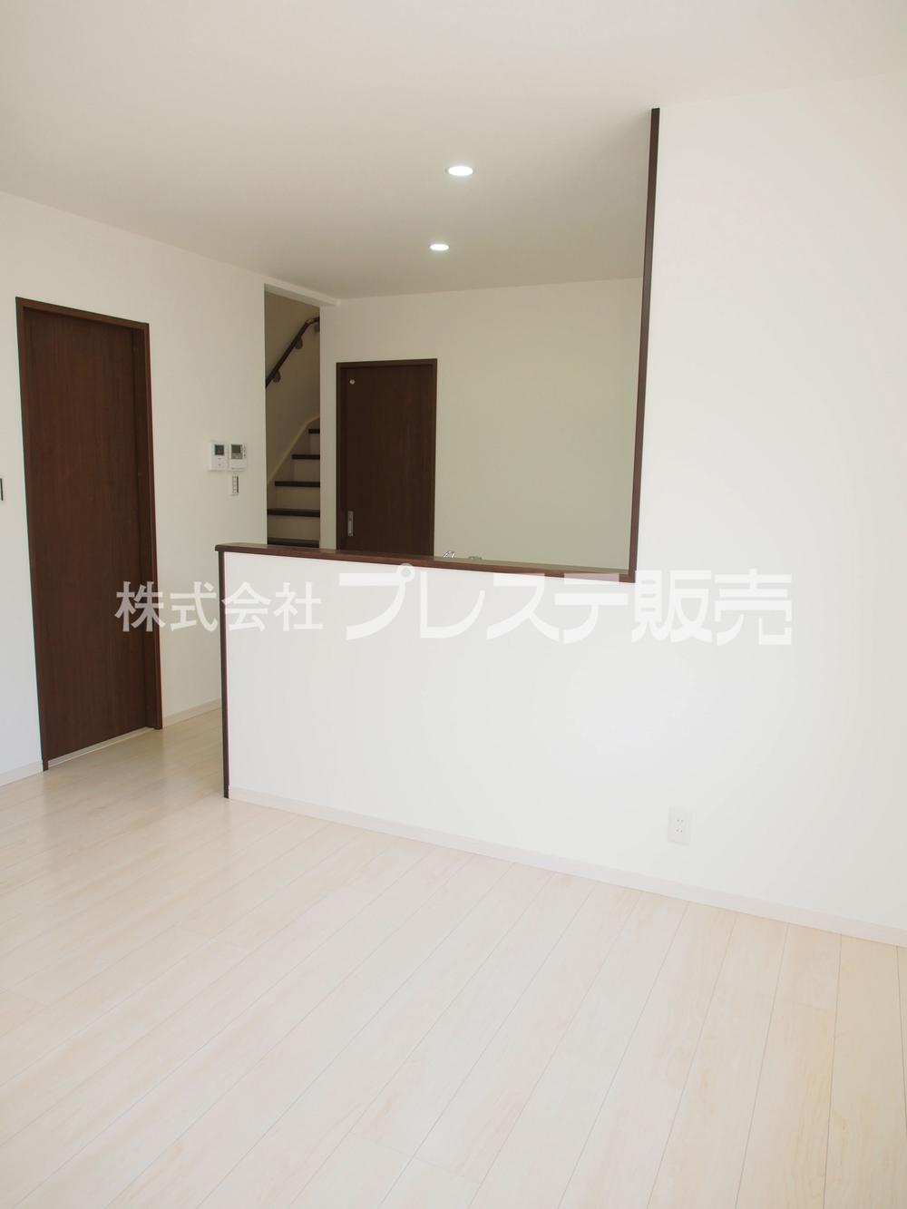 Living. Local photos (living) Since the south-facing I, Good per yang