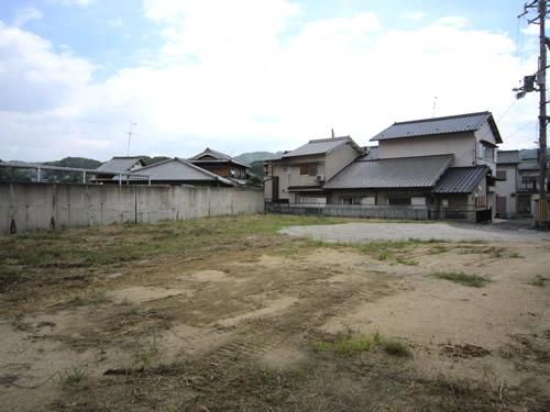 Local land photo. Local (September 2013) Shooting The surroundings are quiet living environment