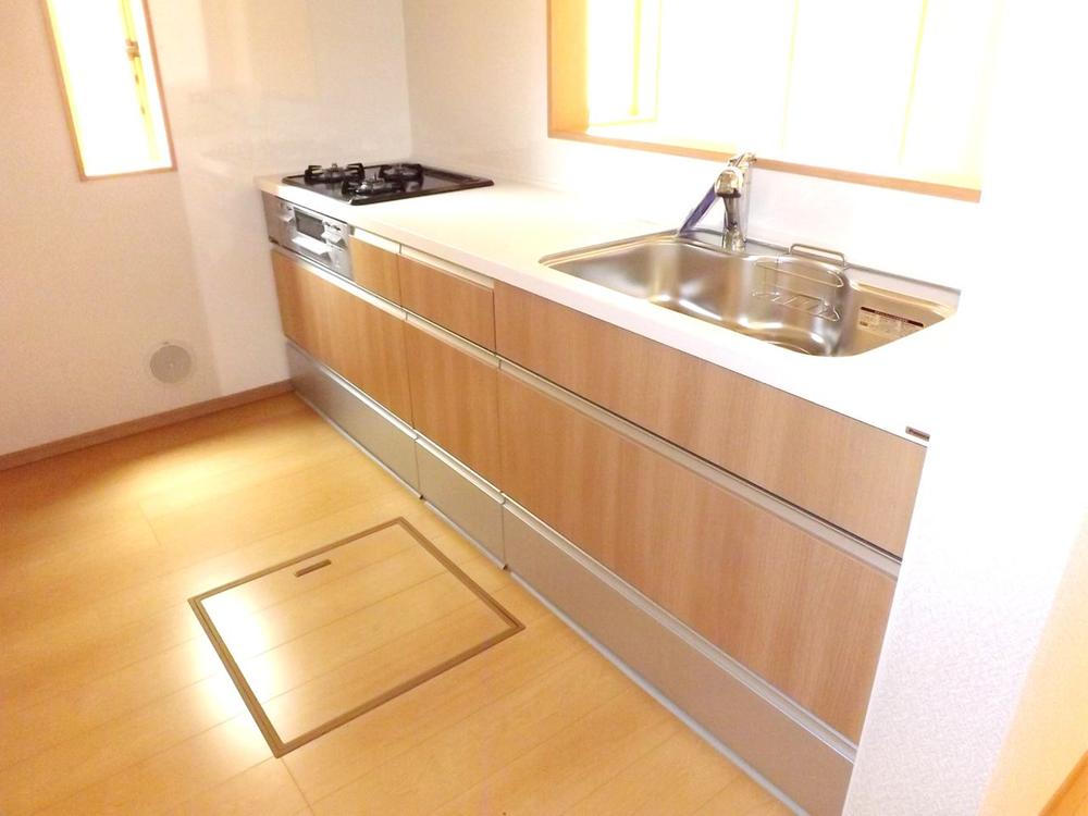 Kitchen. Local photo (kitchen) Slide storage, Water purification function shower faucet